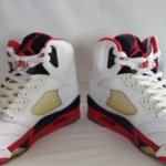 Air Jordan 5 Retro: Feuerrotes Symbol